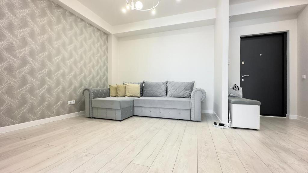 Glass New Apartments Ultracentral Chisinau Ngoại thất bức ảnh