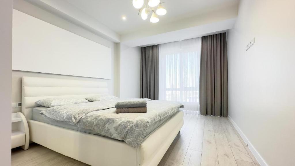 Glass New Apartments Ultracentral Chisinau Ngoại thất bức ảnh